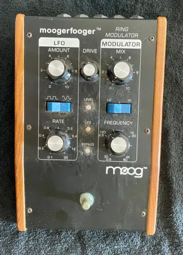Moog Moogerfooger Ring Modulator MF-102