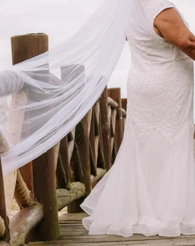 Vestido de noiva com renda e lantejoulas, festa... G3