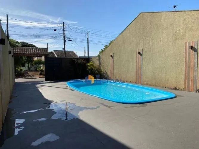 Área à venda, 196 m² por R$ 350.000,00 - Conjunto Habitacional Karina - Maringá/PR