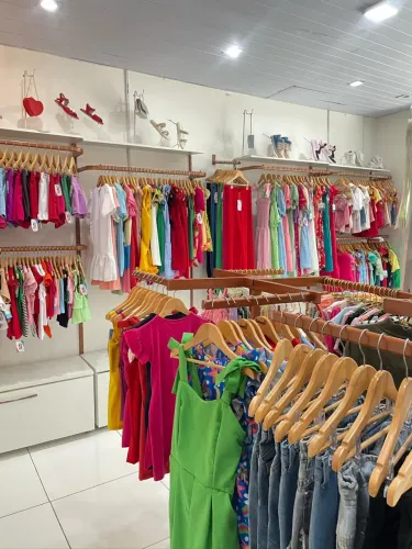 Mercadoria infanto-juvenil, do Rn ao 16 anos (menina) 