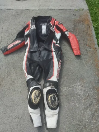 MACACÃO MOTO ARLEN NESS 54