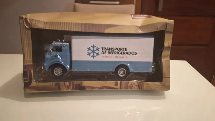 Miniatura Caminhão FNM D- 11000