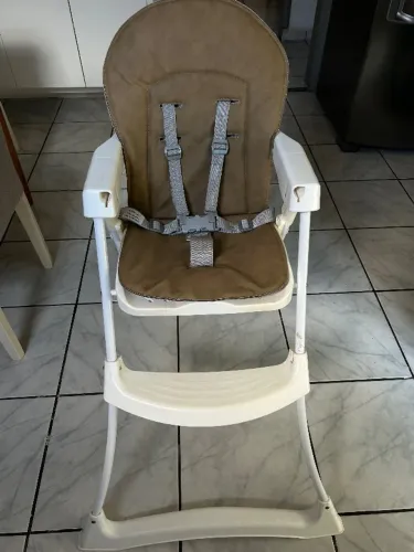 Cadeira alimentação