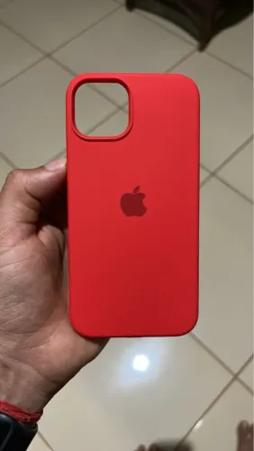 Capa Vermelha para iPhone 13 