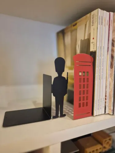 Par de Suportes de Livros em Metal - Estilo Londres