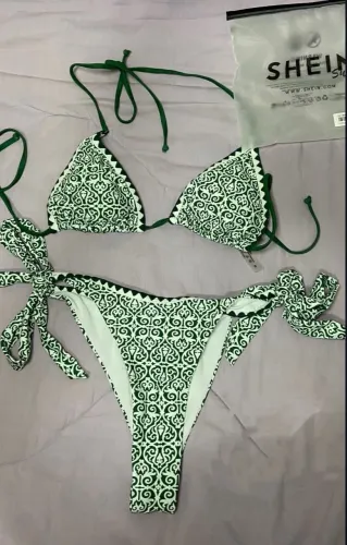Biquini Shein estampado
