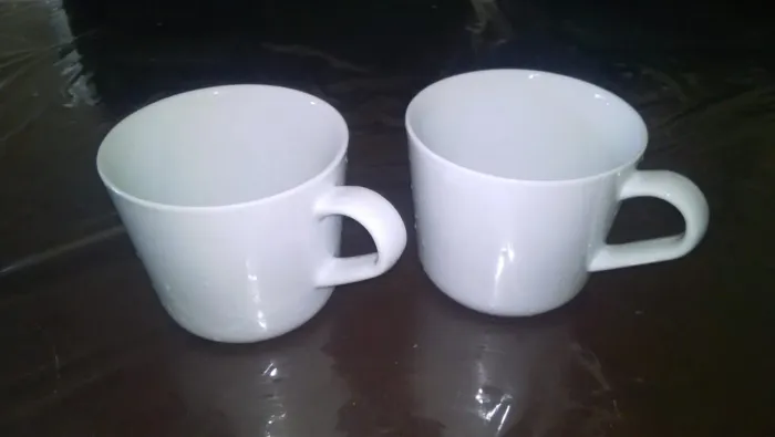 2 Xícaras de Cerâmica Brancas importada Turquia