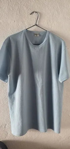 Camiseta Azul Clara KHELF - Conforto e Estilo