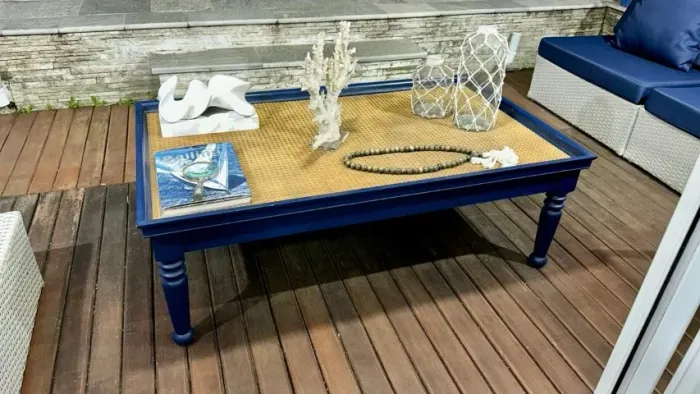 Mesa de Centro para Área Externa - Madeira Pintada Azul, Como Nova