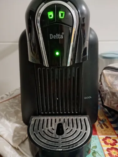 Cafeteira delta Q.