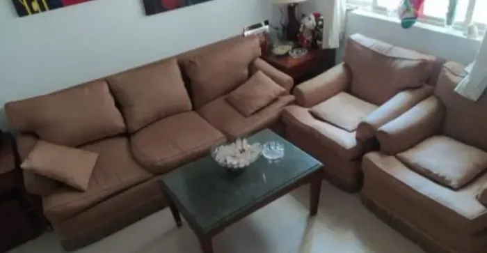 sofá  antigo com franjas década de 40