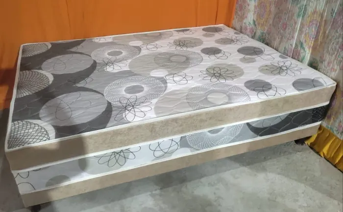 Cama Box Casal com Desenho Moderno