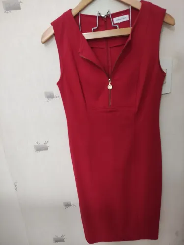 Calvin Klein vestido tubinho vermelho 42