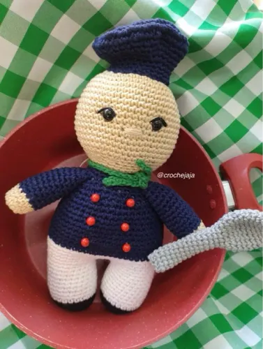 Boneco Cozinheiro em Crochê Amigurumi Profissão Chef de Cozinha Pelúcia MasterChef