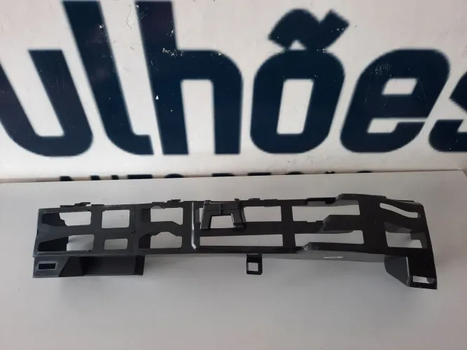 Absorvedor impacto Renault dianteiro direito Duster e Oroch com avaria