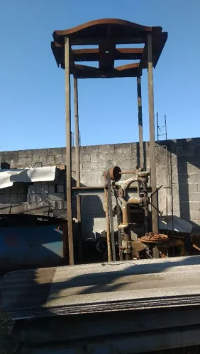 Estrutura para caixa d' agua