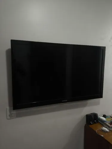 Vendo 2 Televisões precisando de concerto 