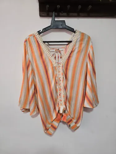 Bata feminina ampla laranja e branca - Zinco - Tam G