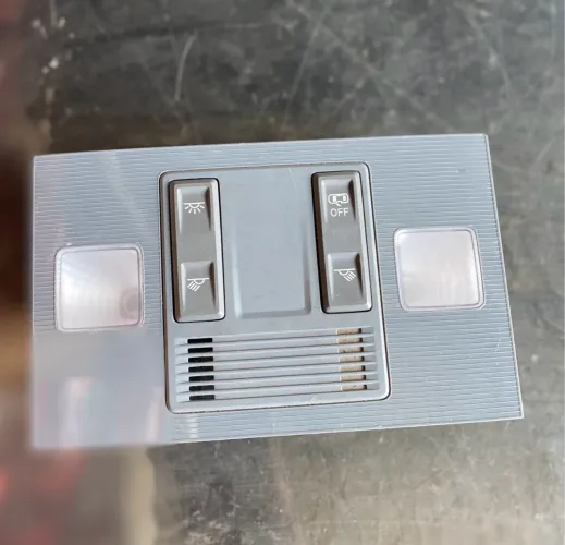 Luz De Teto Volkswagen Polo Virtus 2018 A 2021 Original