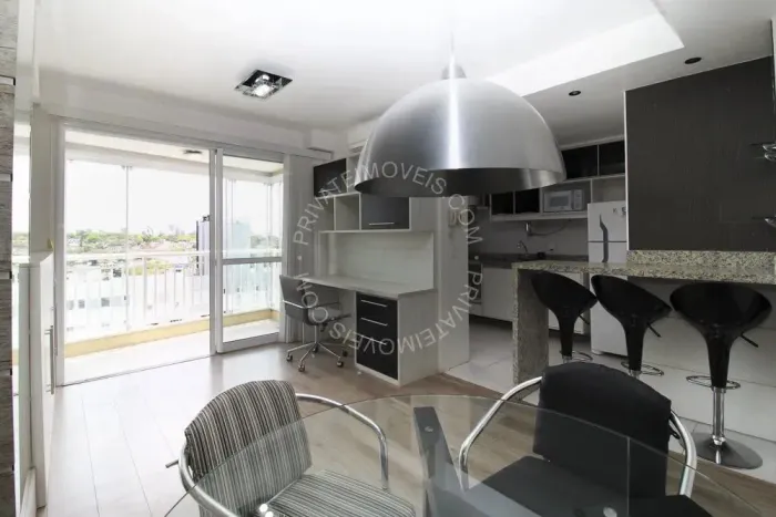 Apartamento mobiliado para alugar no Passo da Areia com 1 quarto.