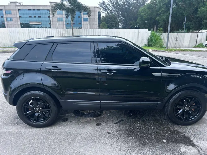 Land Rover Range Rover Evoque Pure Tech 2.0 Aut. 5P 2013