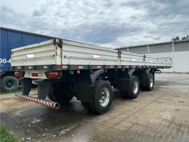 Carreta Vanderleia carga seca 13,30 m