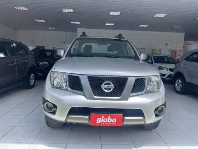 Nissan Frontier SV At.cd 4X4 2.5 TB Diesel Mec. 2013