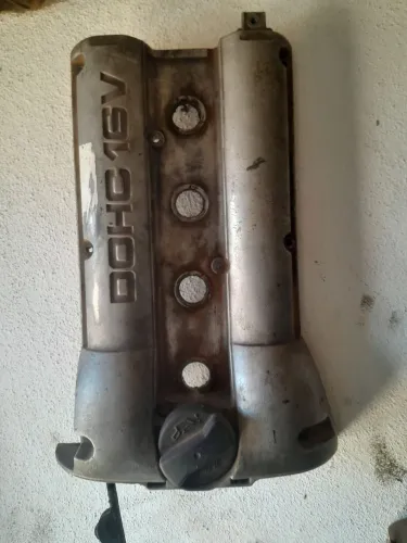 Tampa de Válvulas DOHC 16V - Peça Automotiva
