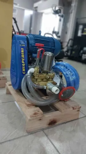 Lavadora de alta Vazão industrial 5hp Trifásico c/ 10m de mangueira Chiaperini (Nova)