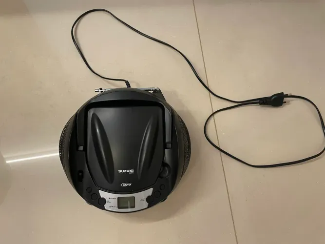 Radio Suzuki