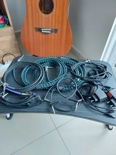 Cabos de Guitarra e pedal, Fontes