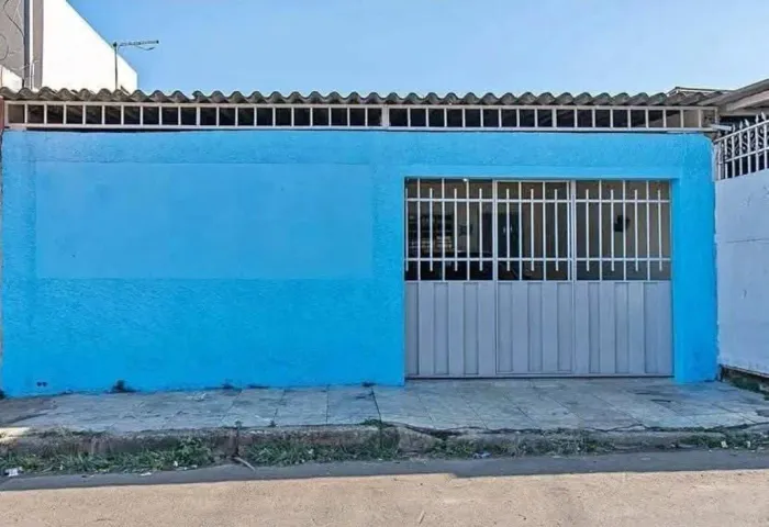 CASA A VENDA LIRIO DO VALE