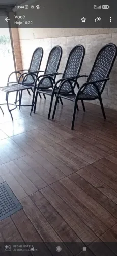 Móveis vde fibra sintética