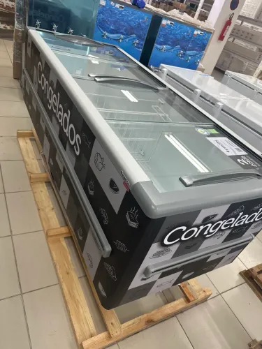 Ilha para congelados 2M Fricon com led R$7.550,00