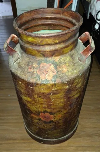 Leiteira de ferro antiga 50 litros