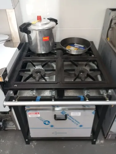NZ. Fogão industrial 4 bocas Alta pressão epóxi sem forno  