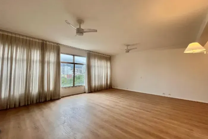 Apartamento em Ipanema  para locação  com 166m², 4 quartos e 1 vaga.