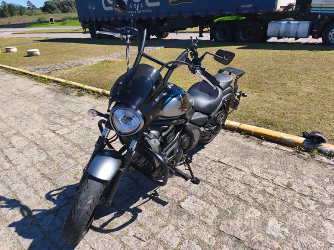 Kawasaki Vulcan S 650 café 