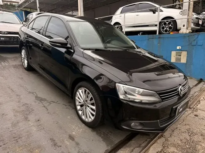 Volkswagen Jetta Highline TSI 2.0 8V 120cv Gasolina Tiptronic 2012