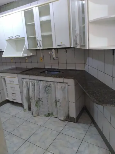 Apto 3 quartos em naque