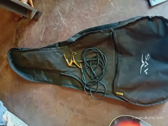 Violão elétrico Gianni seminovo