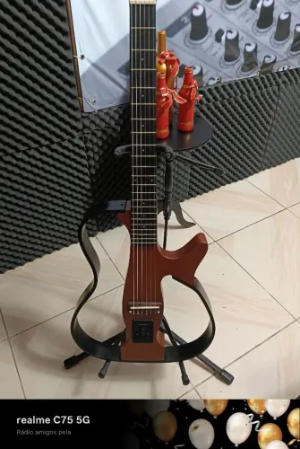 Vendo Violão Marquês novo cordas de naylon 