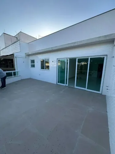 BS Imobiliária Vende! Linda cobertura nova no Recreio dos Bandeirantes, com excelente pla