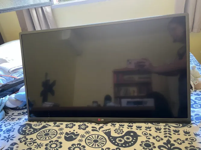 Televisão 32? LG com suporte
