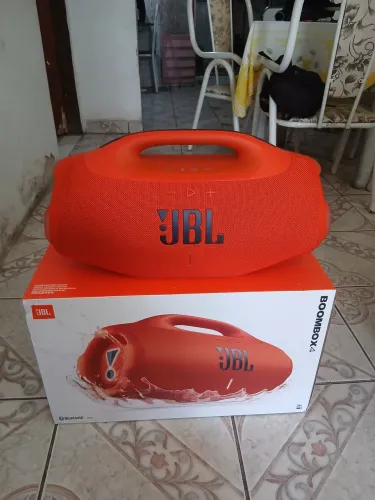 Vendo jbl boombox 4