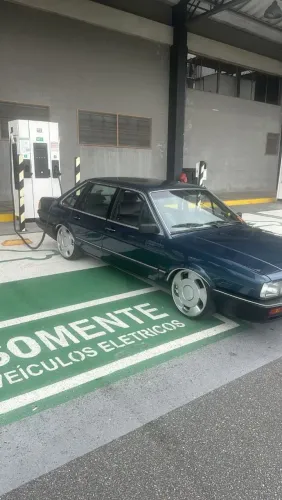 Volkswagen Santana Glsi / GLS 1.8/ 2.0 (álcool) 1988