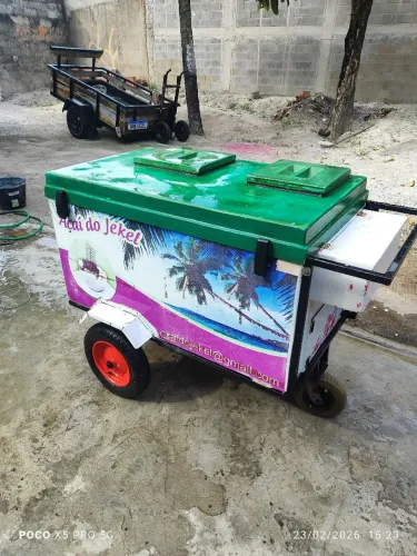 Carrinho de açaí sorvete picolé