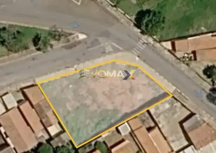 Terreno de esquina à venda, proximo a Rua XI, Parque Gerbeli, Tatuí, SP