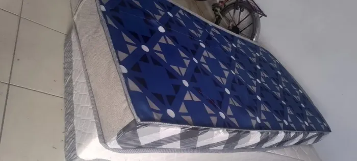 Colchão solteiro D33 novo espuma 