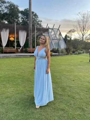Vestido de festa tule azul